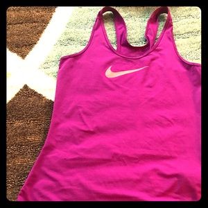 Nike Dri-fit tank in VIBRANT fushia Med, slim fit
